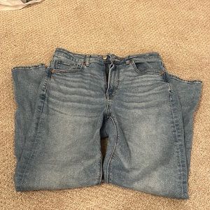 American Eagle Mom Jean
